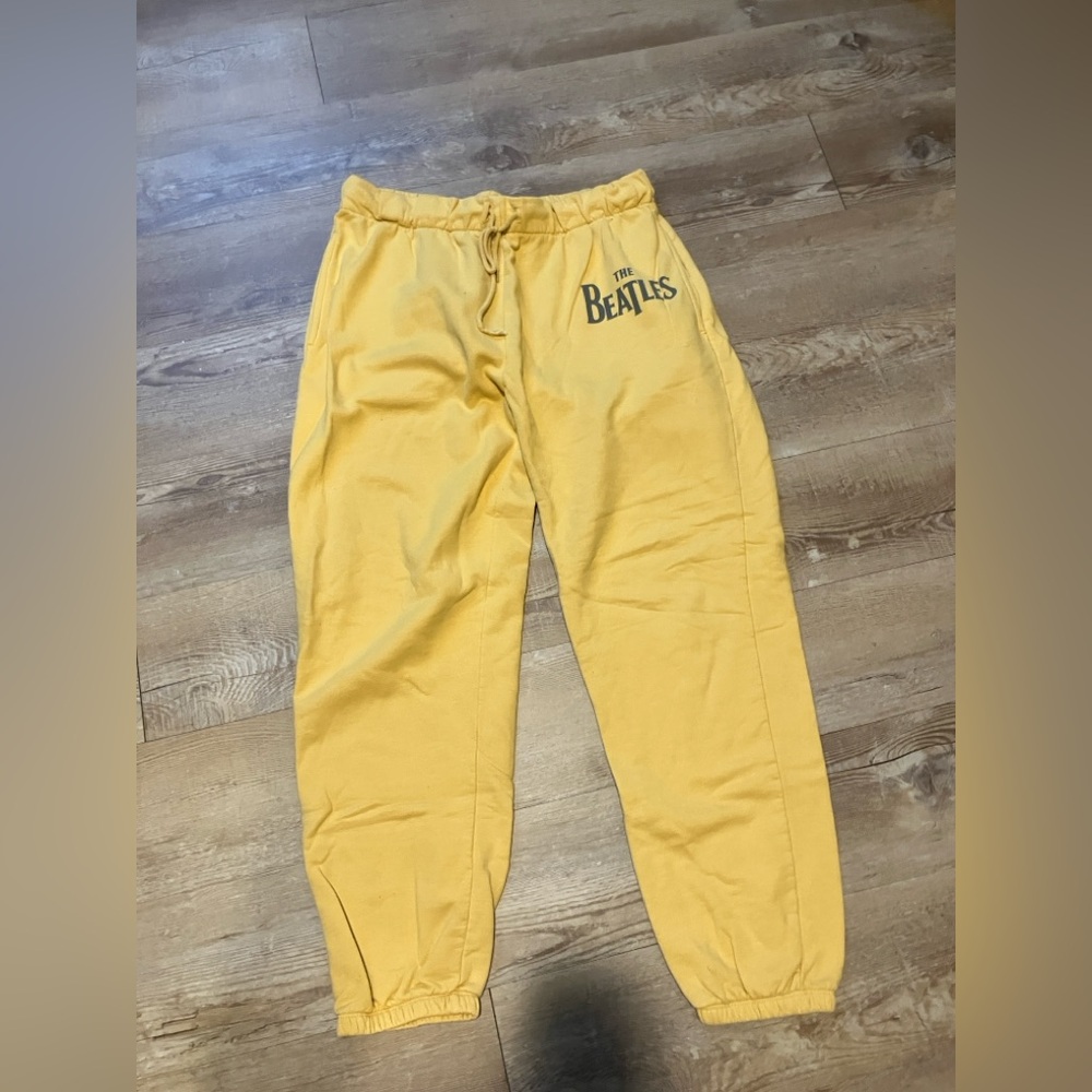Juniors Beatles sweatpants size XL good condition